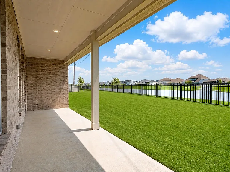 5003 Park Willow Dr — Photo 32