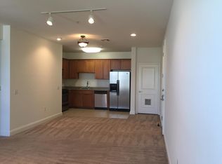 6938 Laurel Canyon Blvd, North Hollywood, CA 91605