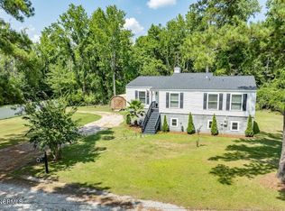 23 Loblolly Ln, Washington, NC 27889