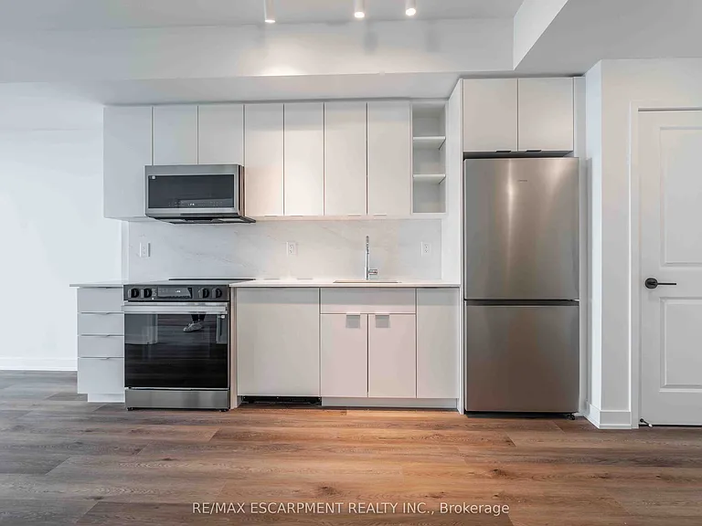 2075 Lakeshore Rd #707 — Photo 10