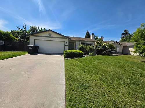 2211 W Sweet Ct Photo 1