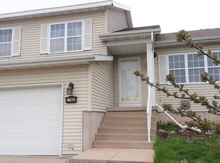 1184 Saint Albert The Great Dr, Sun Prairie, WI 53590