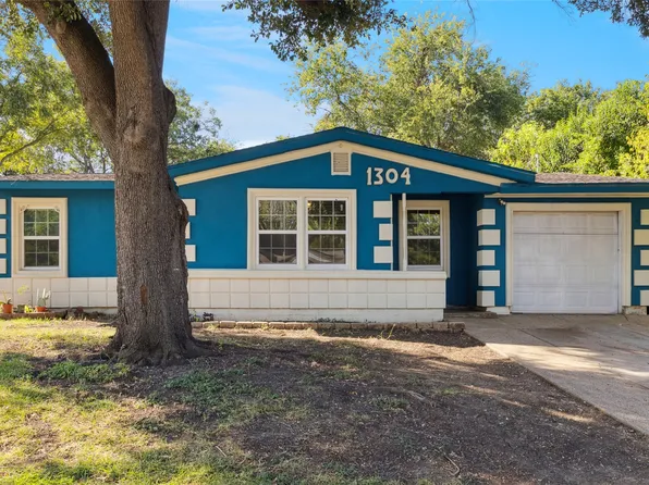 1304 E Lovers Ln, Arlington, TX 76010