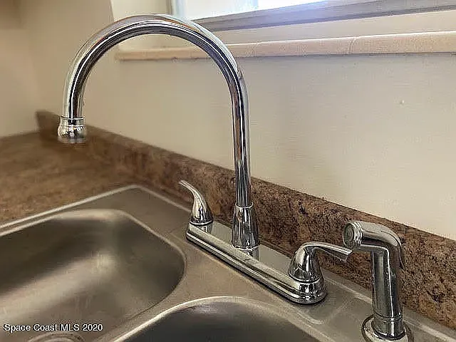 302 Georgetown Ave — Photo 13