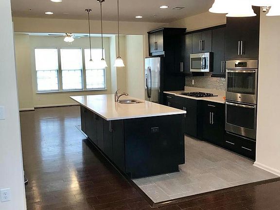 5th image of 803 Fair Winds Way #297