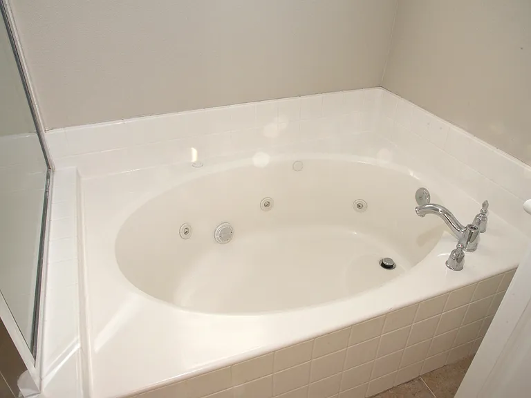 40054 Portsmouth Rd — Photo 12