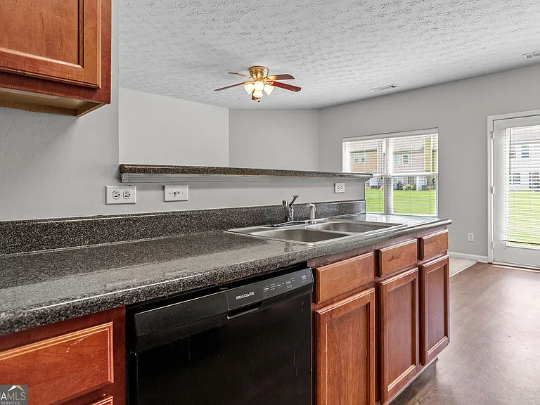 45 Providence Oak Ct — Photo 6