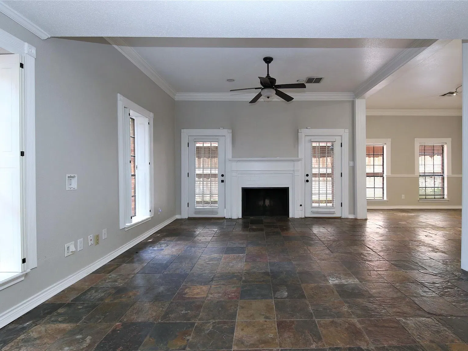 4 bed, 3.5 bath, 2548 sqft, $3,550 — Photo 4