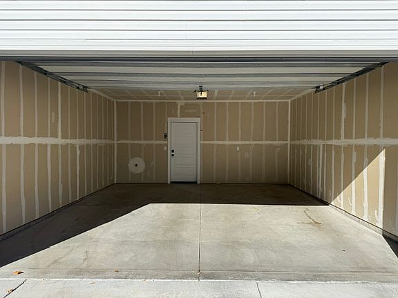 2nd image of 5550 Trueman St Unit E