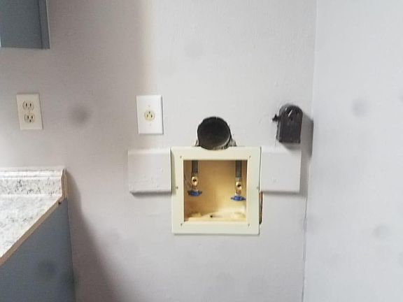 4th image of 7700 Creekbend Dr APT 124