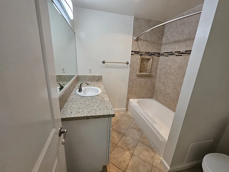 848 Amigos Way #C — Photo 11
