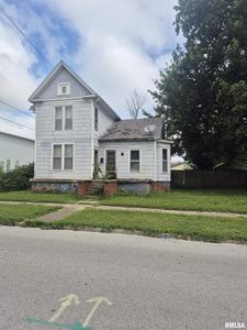 322 E College Ave, Jacksonville, IL, 62650