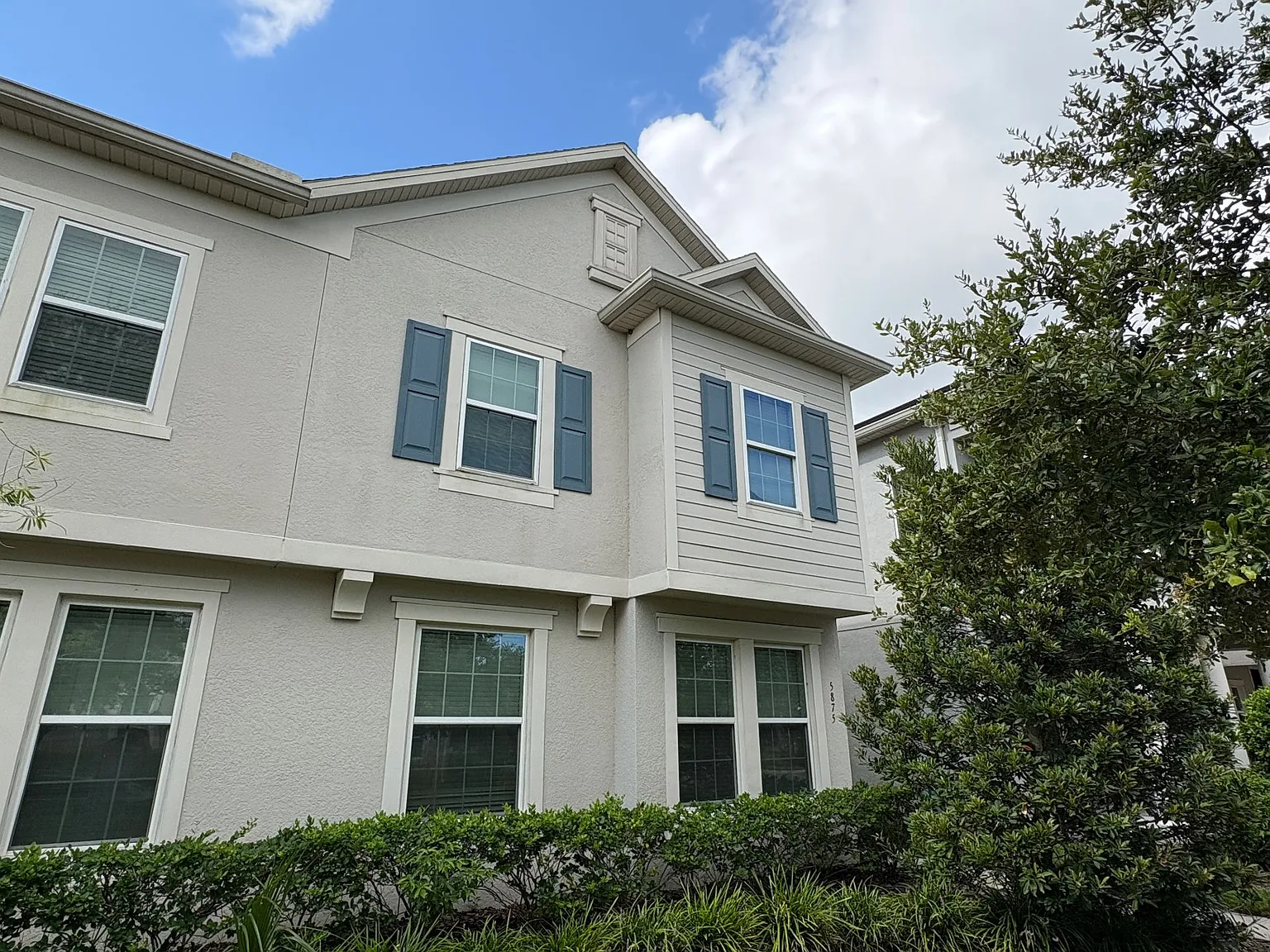 2 bed, 2.5 bath, 1800 sqft, $2,650 — Photo 1