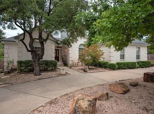 110 Rudder Dr, Lakeway, TX 78738