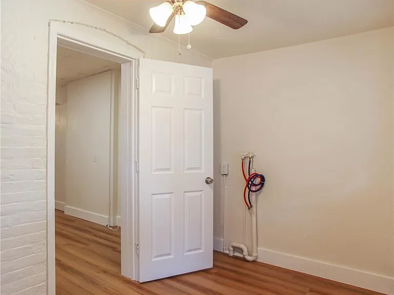 728 Seitz St — Photo 12