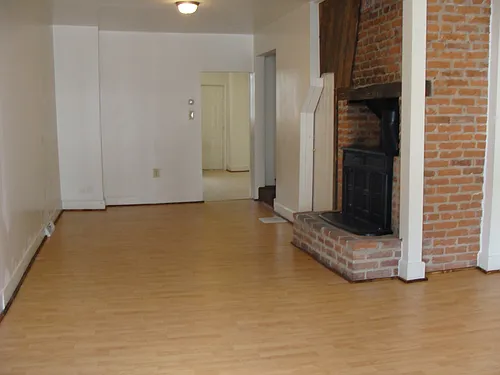 250 Chestnut St Photo 1
