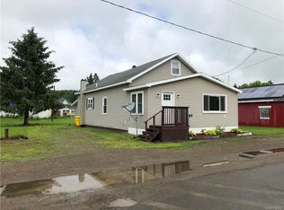 984 Elton Rd, Farmersville Station, NY 14060