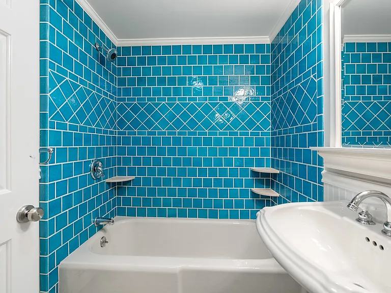 251 Bunker Hill St #2 — Photo 19
