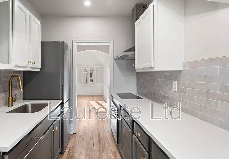 1058 N Pearl St #4 — Photo 10