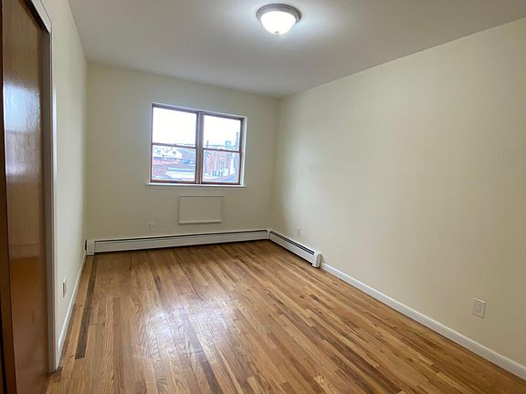 4th image of 259 Newman Ave #1A