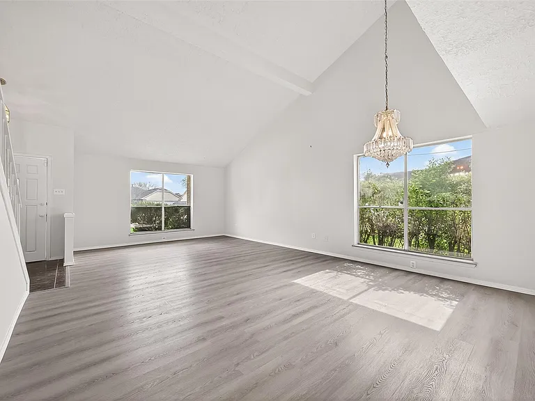 710 Beechbend Dr — Photo 12