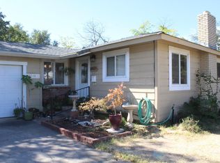 1711 Riviera Dr, Redding, CA 96001