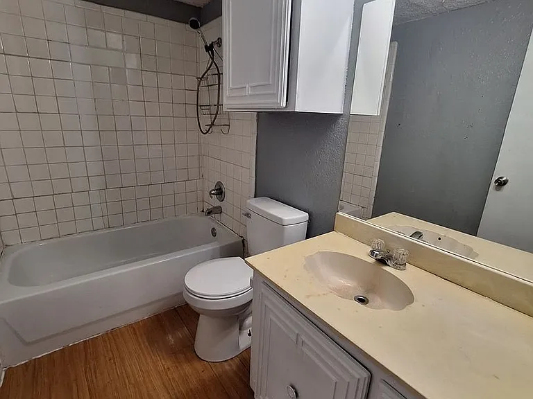 1750 N 5th St #207 — Photo 4