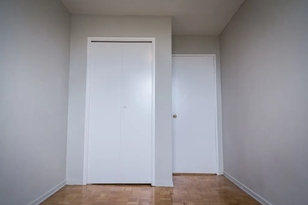 Apartment for rent at 2247 Hurontario Street — Photo 4