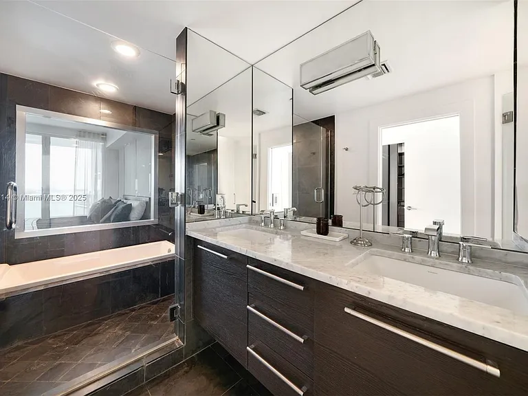 900 Biscayne Blvd #905 — Photo 21