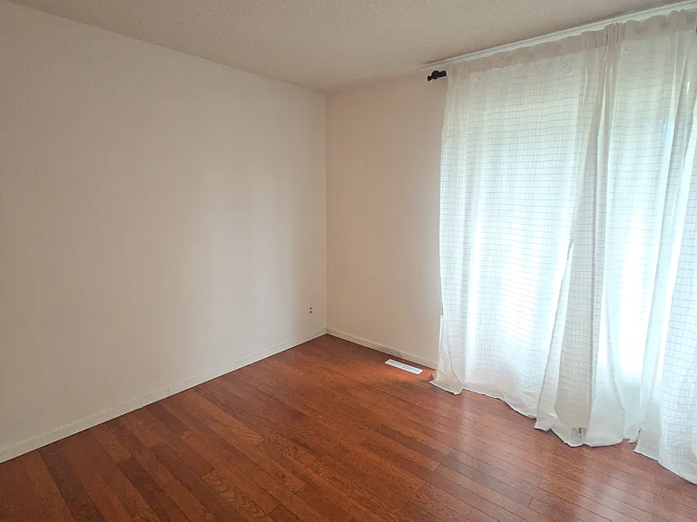 4319 Charleswood Dr NW — Photo 13