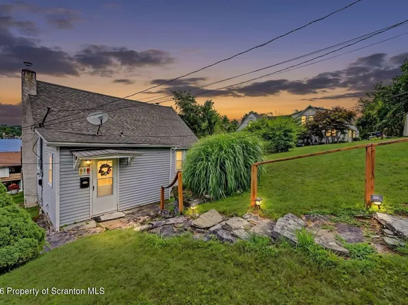 118 Evergreen Ln, Factoryville, PA 18419