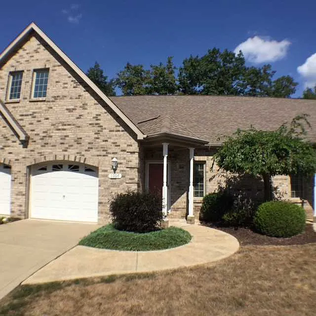 1006 Waterford Ct N photo 1