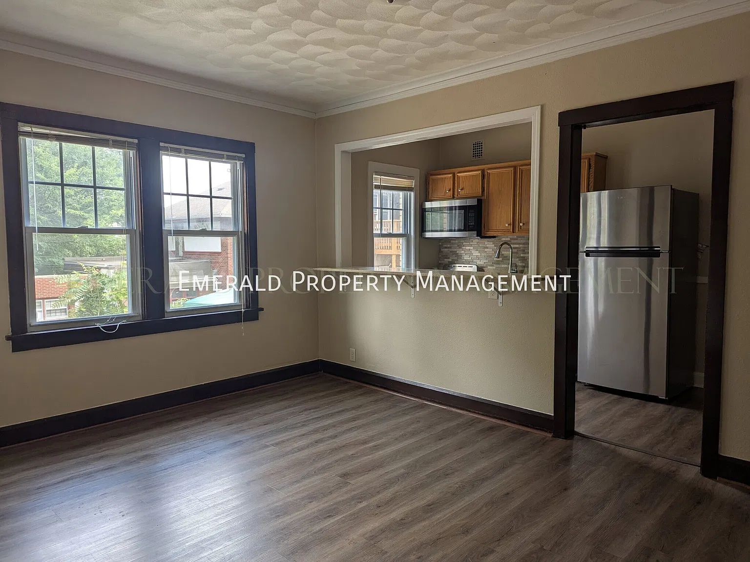 1420 E State St — Photo 4