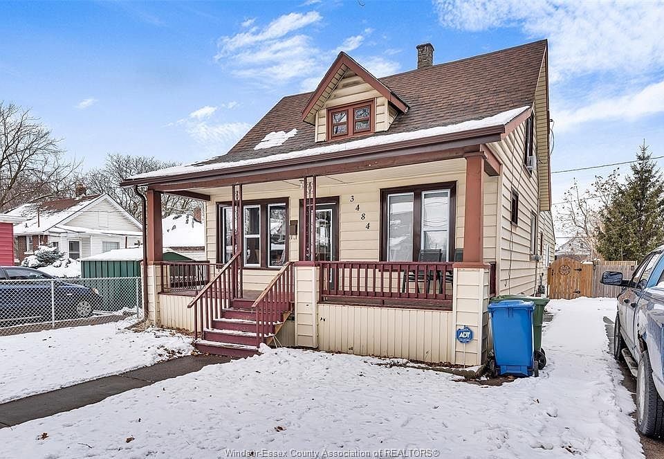 1st image of 3484 Peter St
