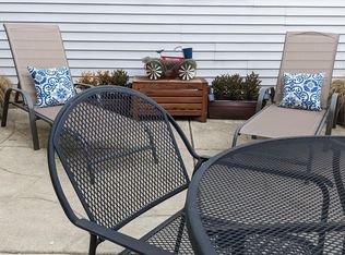 3017 N Racine Ave, Chicago, IL 60657