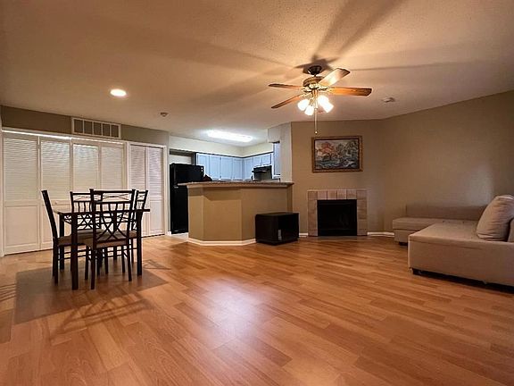 4th image of 2300 Old Spanish Trl APT 1075