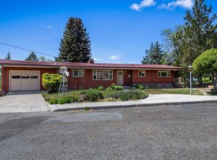 176 SE Hillcrest St, Madras, OR 97741