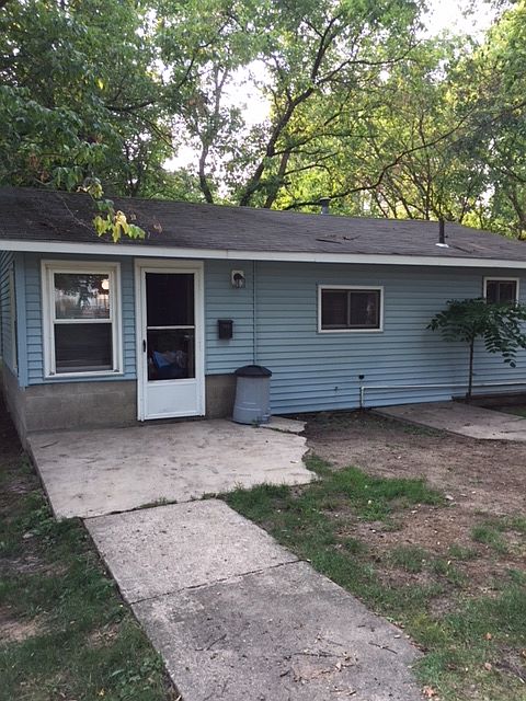 1st image of 318 W Pere Marquette St