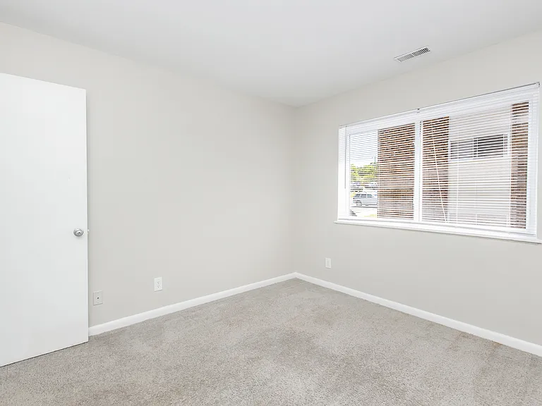 Valley Terrace — Photo 20
