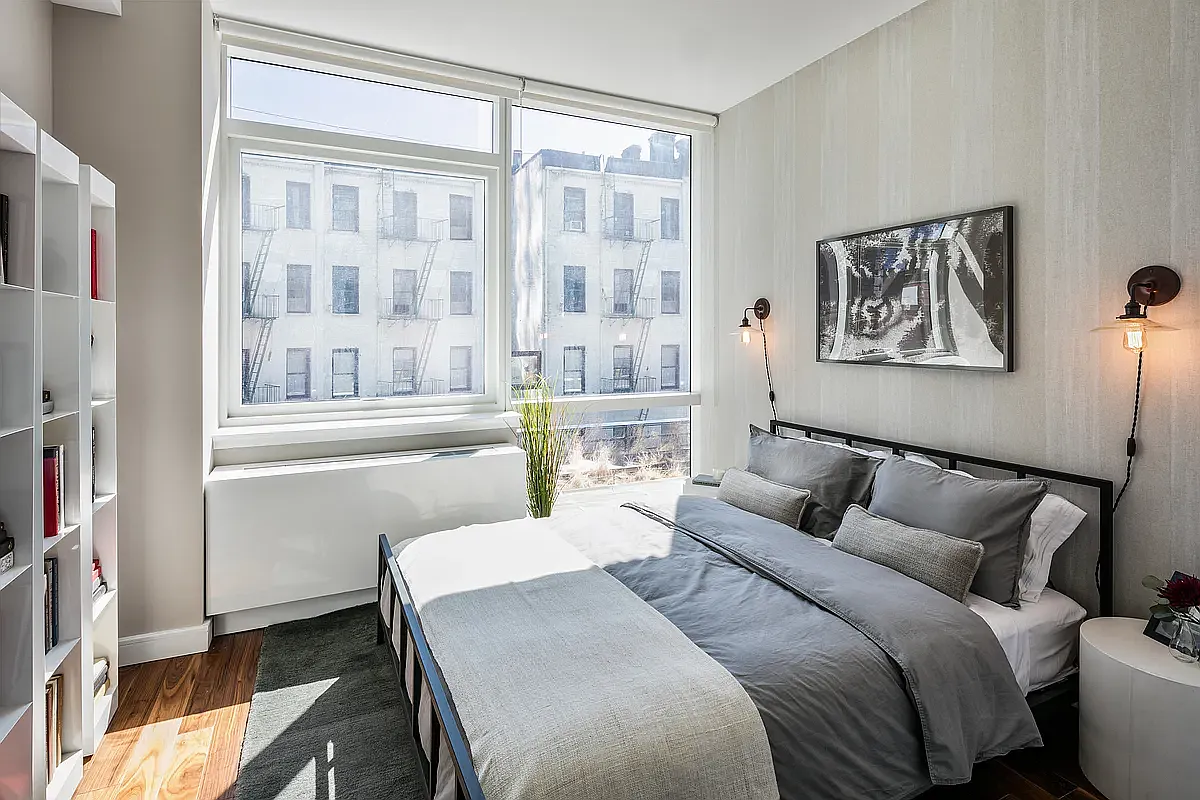 507 West 28th Street — Photo 4