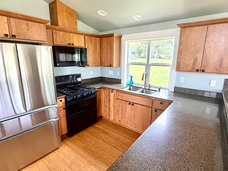 5469 S Shore Dr — Photo 4