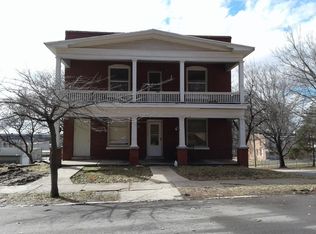 804 S 11th St, Saint Joseph, MO 64501