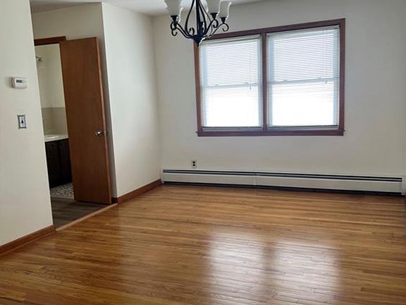 5th image of 6 Daniel Ct #A