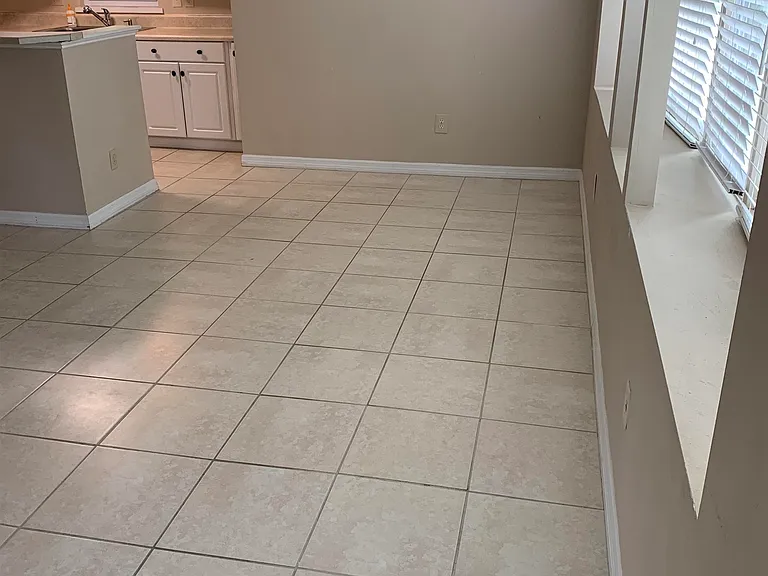 916 Palermo Rd — Photo 3