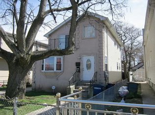 14423 223rd St, Springfield Gardens, NY 11413