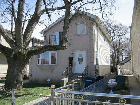 14423 223rd St, Springfield Gardens, NY 11413