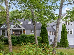 380 Lower Flying Point Rd, Freeport, ME 04032