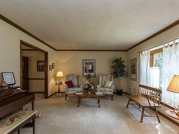 3rd image of 7424 Wood Stream Dr