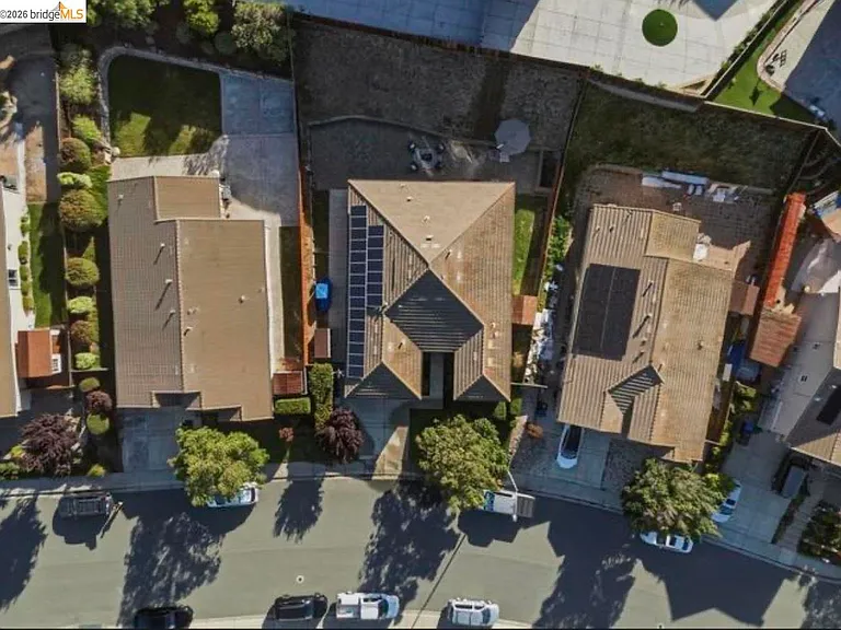 3042 Barranca Dr — Photo 2