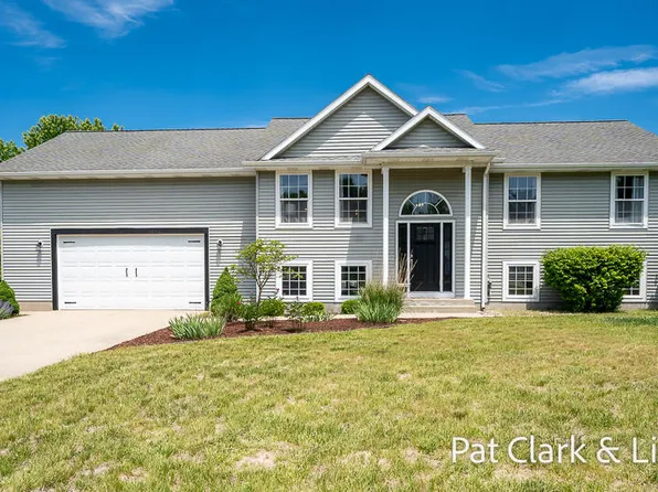 3296 Rambling Brook Rd, Muskegon, MI 49444